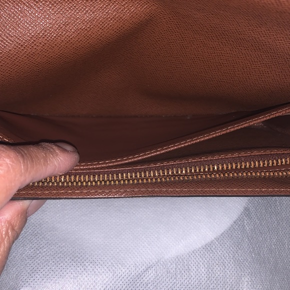 Authentic Louis Vuitton Pre-loved EUC Sarah Monogram Long Wallet - Picture 5 of 15